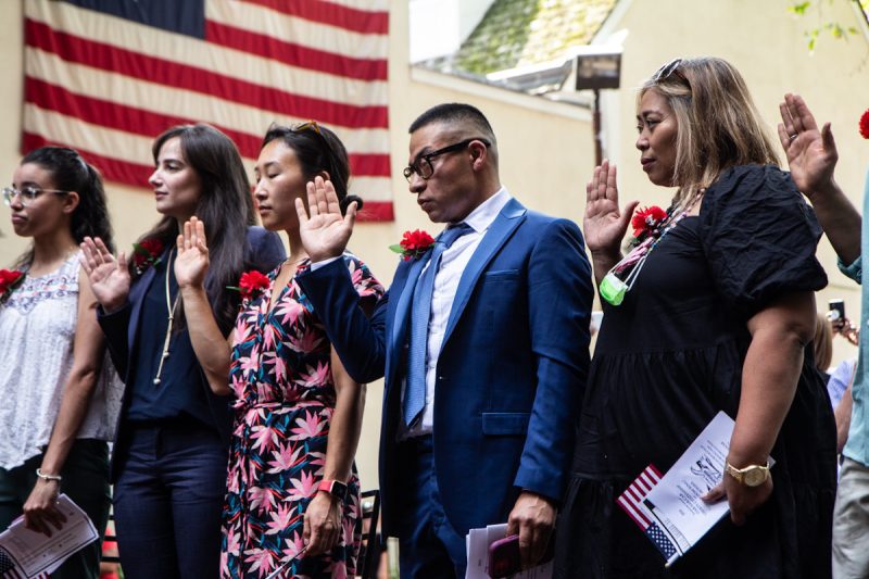naturalization ceremony KP 071521 01 800x533 - Best Time to Apply for DV Lottery